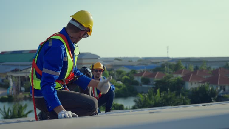 Best Commercial Roofing Services  in Buenaventura Lakes, FL
